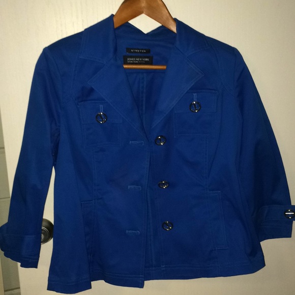 Jones New York Jackets & Blazers - Jones New York Signature Petite jacket in blue